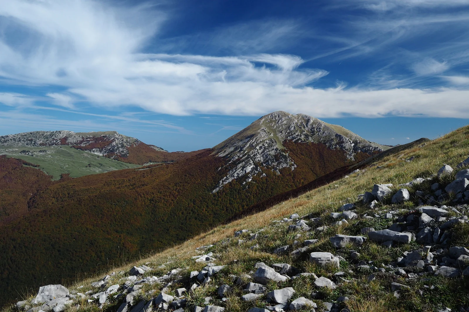 Dolomiti Lucane con i borghi di Castelmezzano e Pietrapertosa sospesi tra le guglie