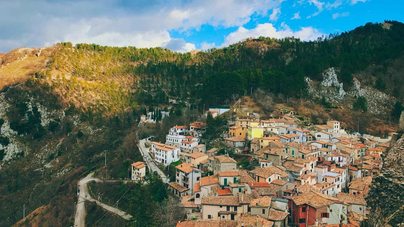 Sentieri dei Castelli Romani e della Tuscia laziale